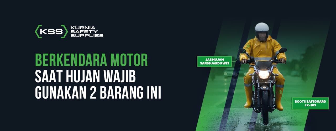Berkendara Motor Saat Hujan Wajib Gunakan 2 Barang Ini!